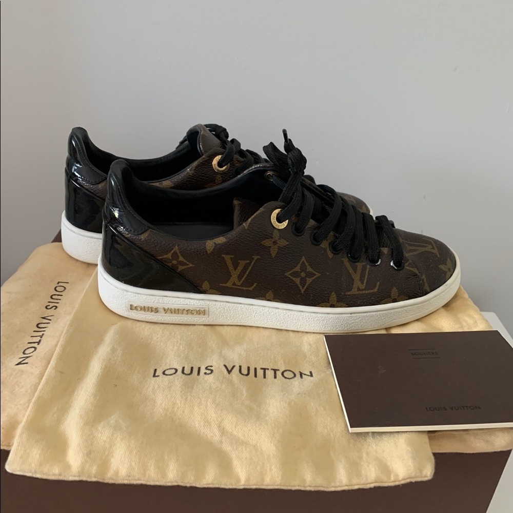 ❌SOLD❌LOUIS VUITTON SNEAKERS - Picture 3 of 6